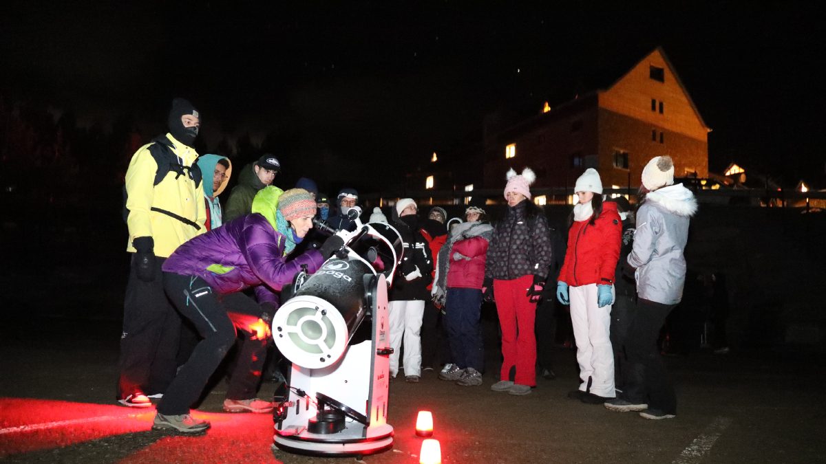 La actividad de observación de estrellas en Port Ainé. - EDGAR ALDANA