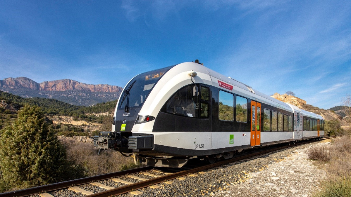 Una imatge d'un tren de la línia Lleida - La Pobla de Segur.