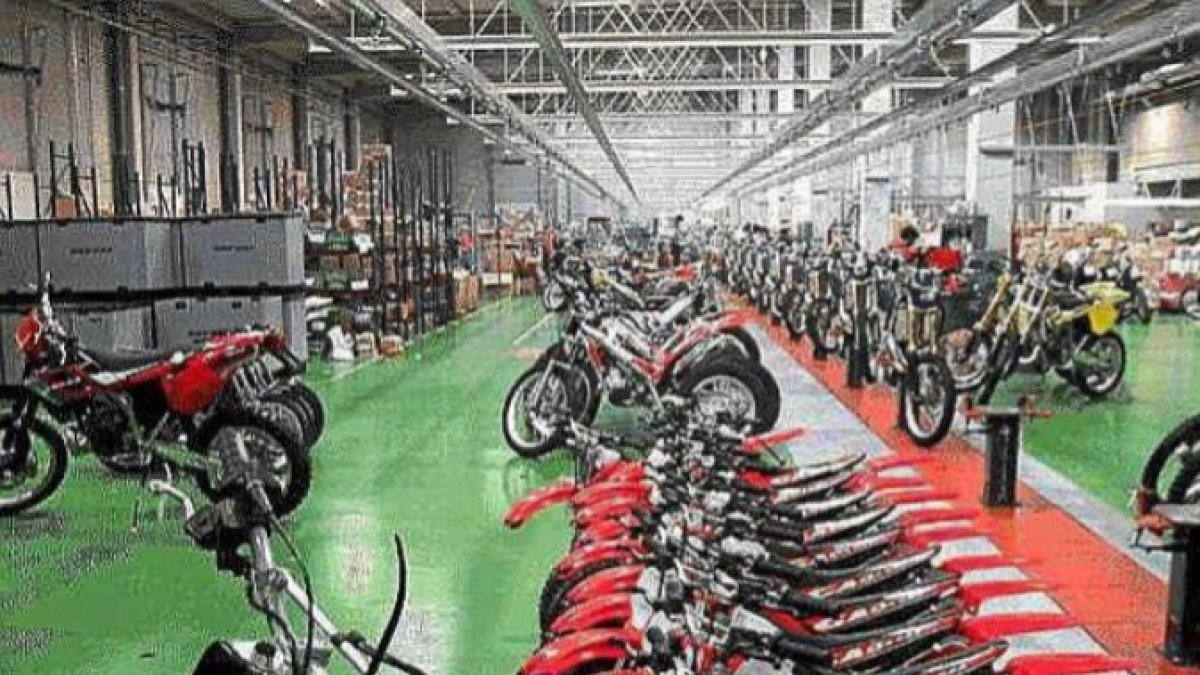 El sector de la moto i vehicles lleugers va tancar el novembre amb 17.608 matriculacions,.