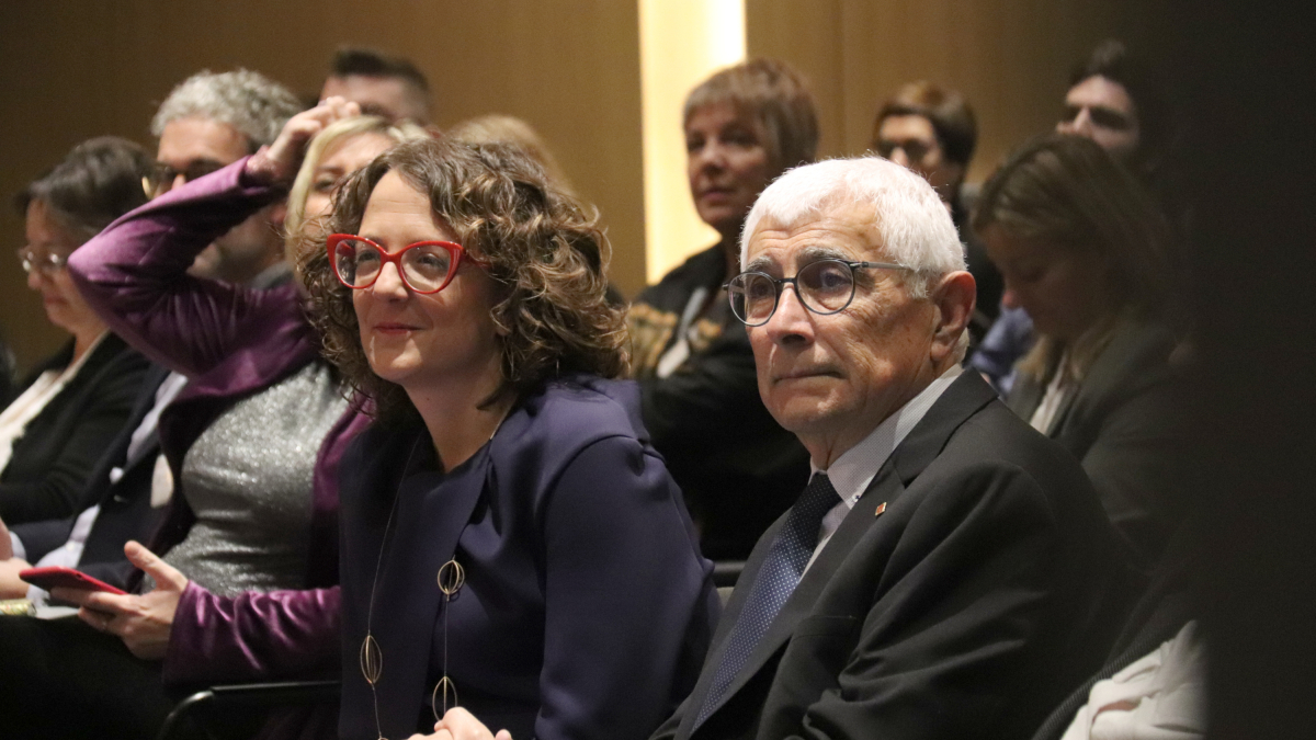 La consellera d'Igualtat i Feminismes, Tània Verge i el conseller de Salut, Manel Balcells, en un acte per presentar el pla contra la violència obstètrica.