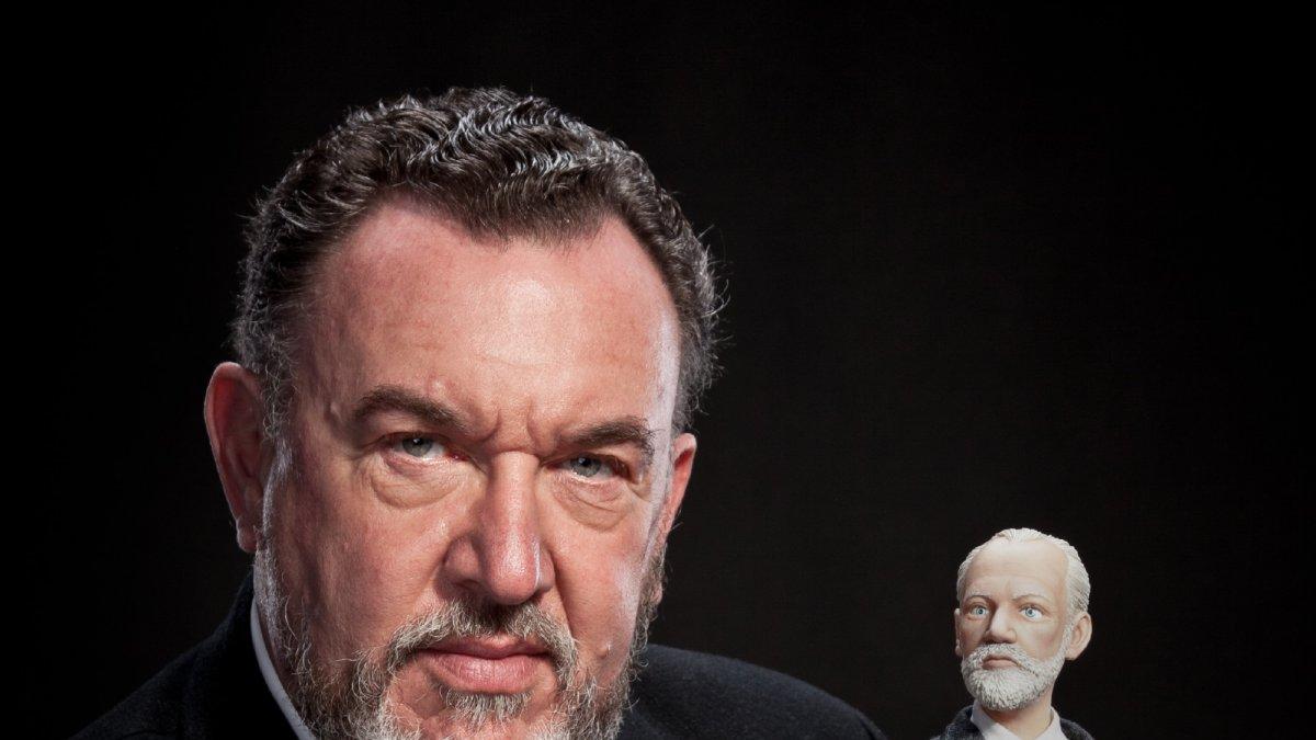 Barry JC Purves amb Txaikovski, una de les seues creacions. - ANIMAC