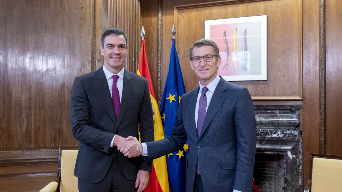 Sánchez y Feijóo se reunieron en el Congreso de la Diputados, no en Moncloa, como es habitual. - EUROPA PRESS/ALBERTO ORTEGA