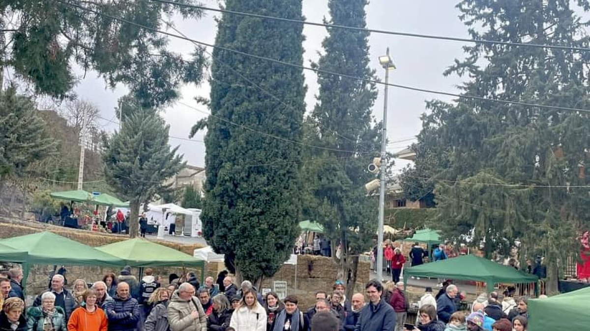 Cubells celebra el primer mercado de Navidad con veinte paradas - A. CUBELLS