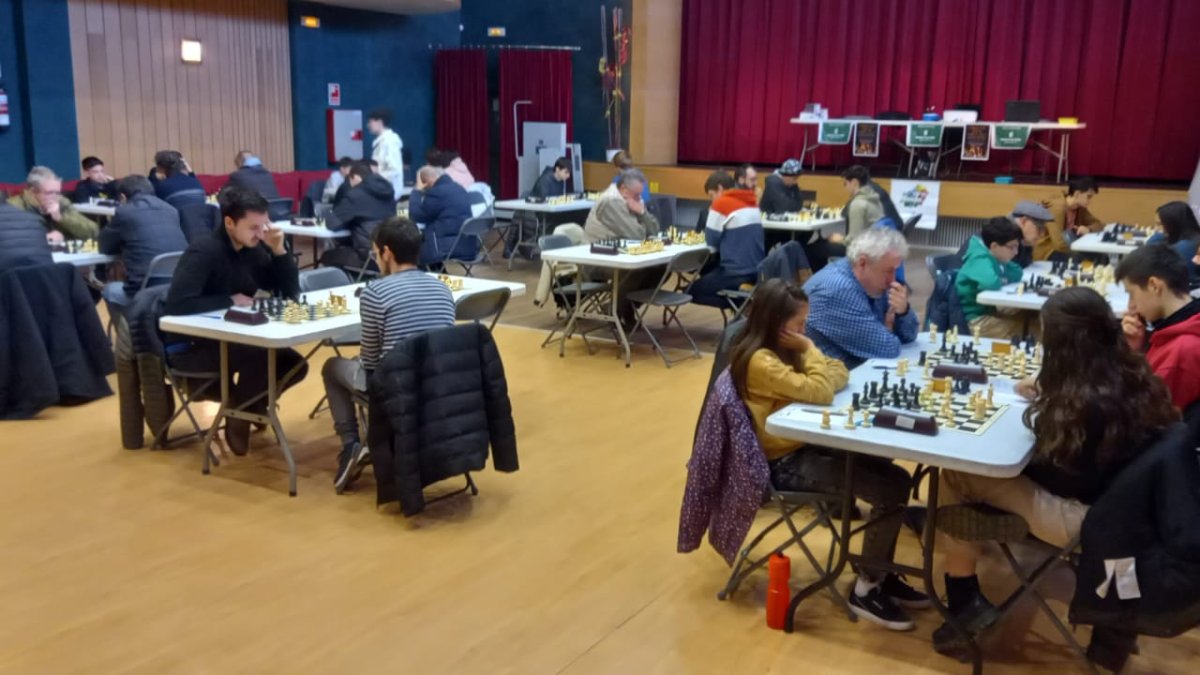 Arranca el torneo de ajedrez de Corbins