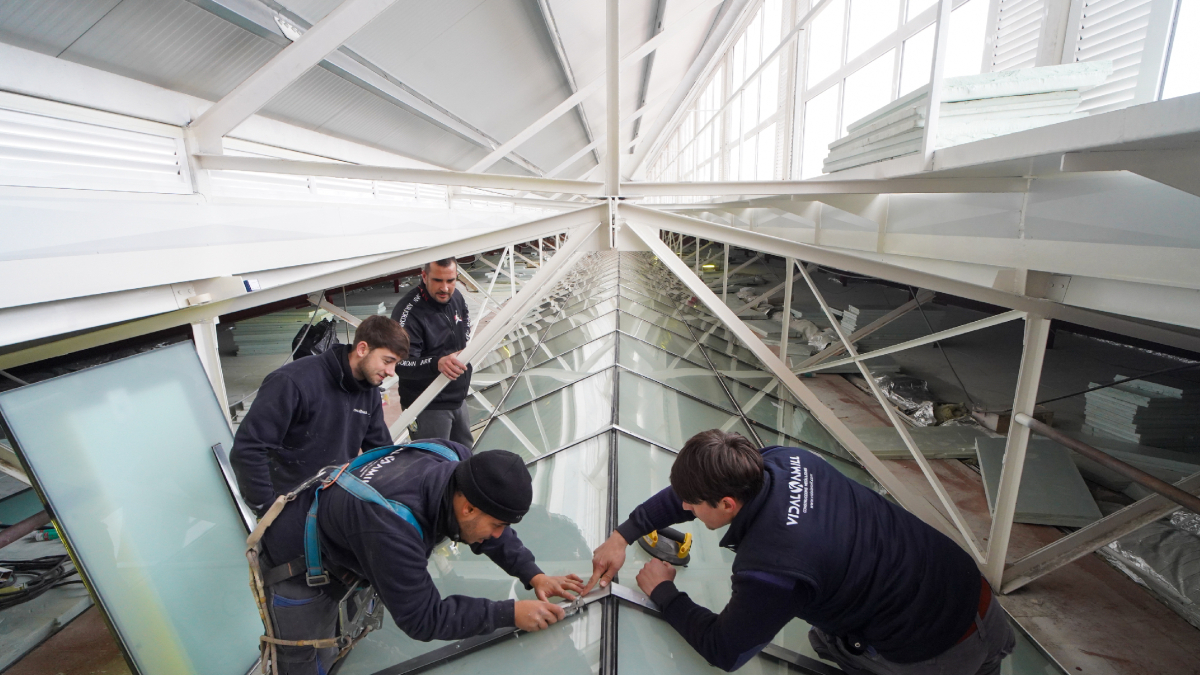 Nova coberta i plaques solars per fer més sostenible el Torre Vicens - JORGE AGUSTÍN