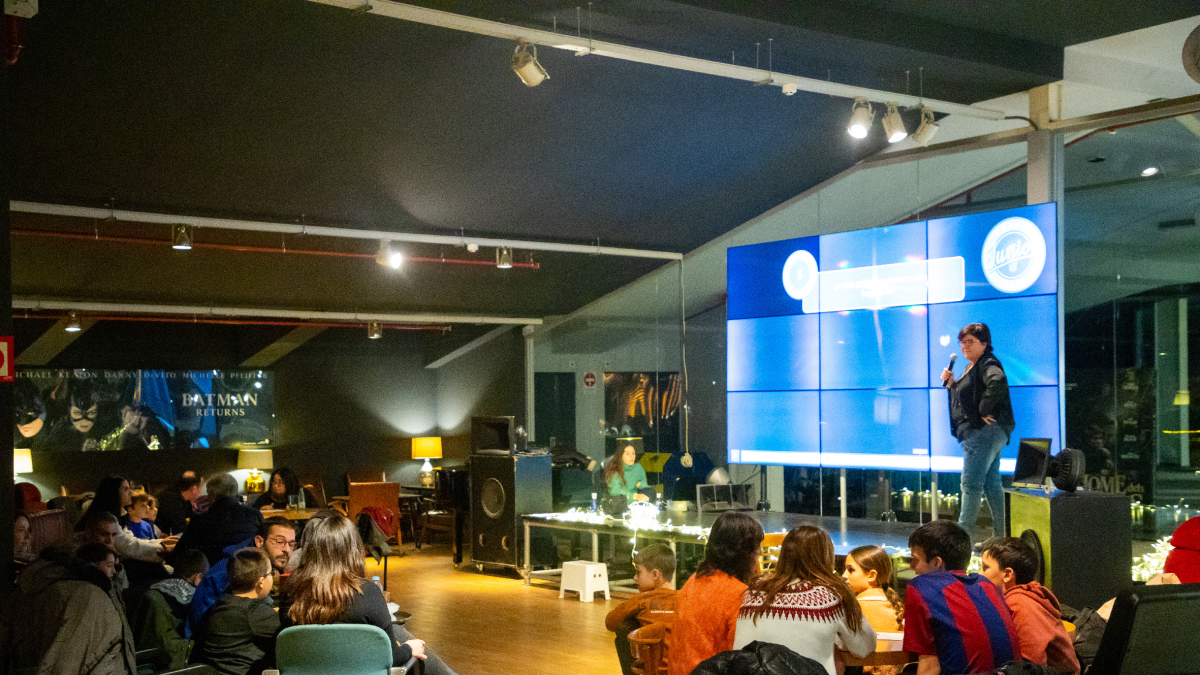 Diverses famílies van participar en el Trivia Kids de JCA Cinemes. - GERARD HOYAS