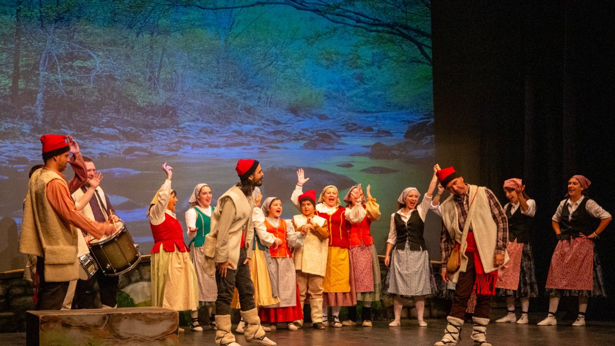 Talia Teatre presenta sus 'Pastorets' en el Teatre de l'Escorxador - GERARD HOYAS