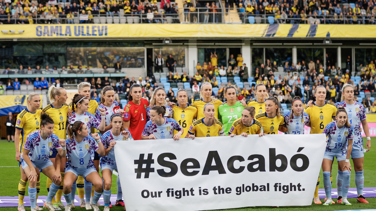 El Barça va ser campió de Lliga, en l’adeu de Busquets i Alba. - FC BARCELONA