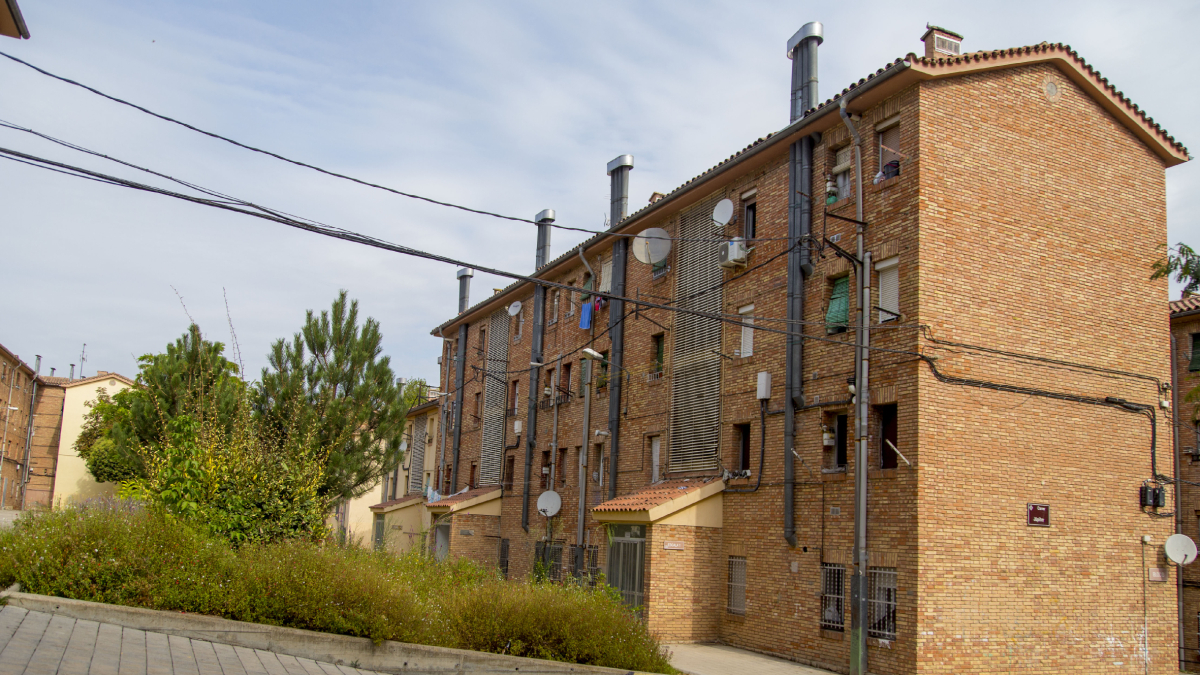 Imagen de archivo de pisos del Grupo Mariola, en Lleida.