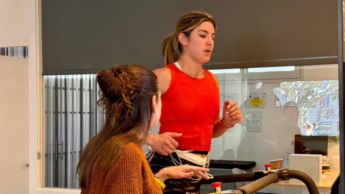 Amber Melgoza pasó ayer la revisión médica en La Seu d’Urgell antes de firmar contrato. - SEDIS BÀSQUET