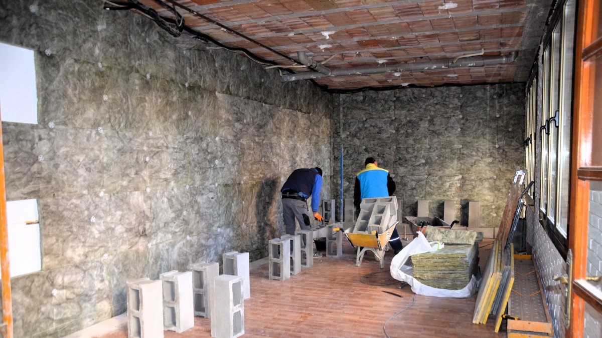 Obres per a una sala d'assajos de grups musicals a Cal Duch - AJUNTAMENT DE MOLLERUSSA