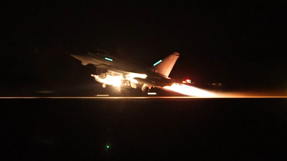 Un caça bombarder britànic s’enlaira des d’una base de la RAF a Xipre rumb al Iemen. - SGT LEE GODDARD / ROYAL AIR FORCE / DPA
