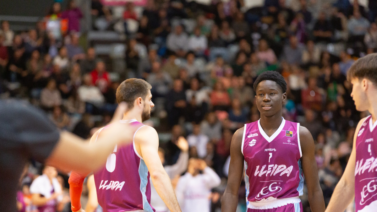 El joven Ibrahima Dabo anotó sus primeros puntos con el equipo. - JAVI ENJUANES