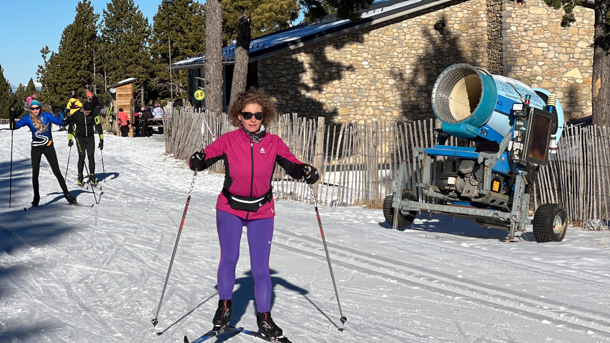 L’estació de nòrdic de Tuixent-la Vansa va rebre ahir uns 400 esquiadors. - ALBERT LIJARCIO/ACN