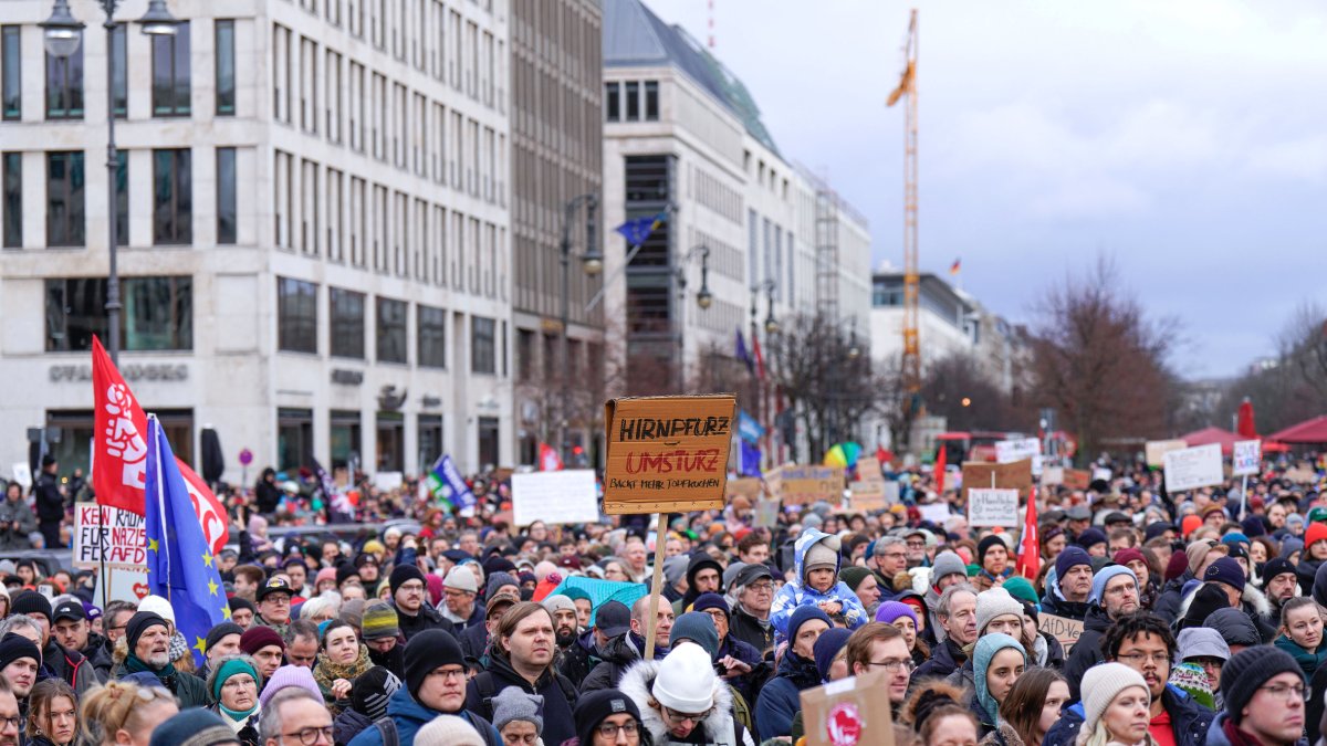 Les protestes contra l'extrema dreta a Alemanya es multipliquen - EUROPA PRESS / CONTACTO / BERND ELMENTHALER