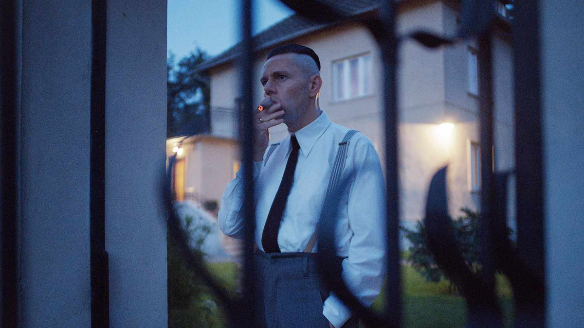 Christian Friedel interpreta a Rudolf Höss en ‘La zona de interés’.