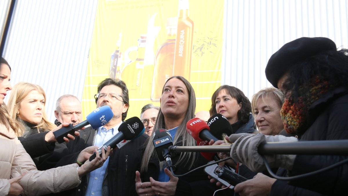 Míriam Nogueras, ayer en su visita a la Fira de Les Borges. - ACN