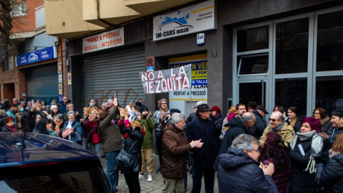 Oratori polèmic a Lleida: veïns a favor i en contra es manifesten al barri de Cappont