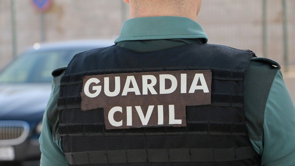 GUARDIA CIVIL - Archivo