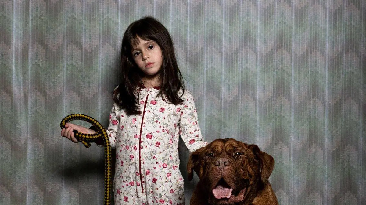 Inquietant fotograma del film ‘Cuando acecha la maldad’.