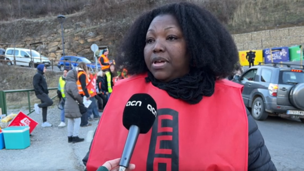 TOTALS: Renata Braz, de CCOO i Carme Valls, UGT, explicant els motius de la vaga de treballadors d'Aramark

Data de publicació: divendres 26 de gener del 2024, 12:31

Localització: Rialp

Autor: Marta Lluvich