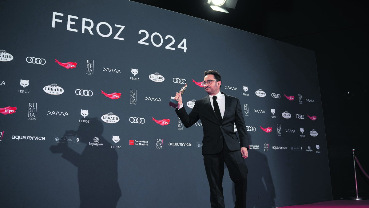 El cineasta barcelonés J.A. Bayona se llevó el premio a la dirección por ‘La sociedad de la nieve’. - EFE