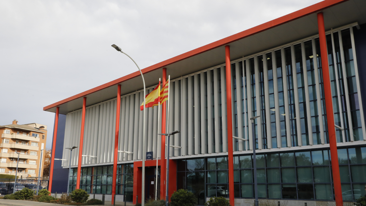 Imagen de la comisaría de los Mossos en Lleida. - AMADO FORROLLA