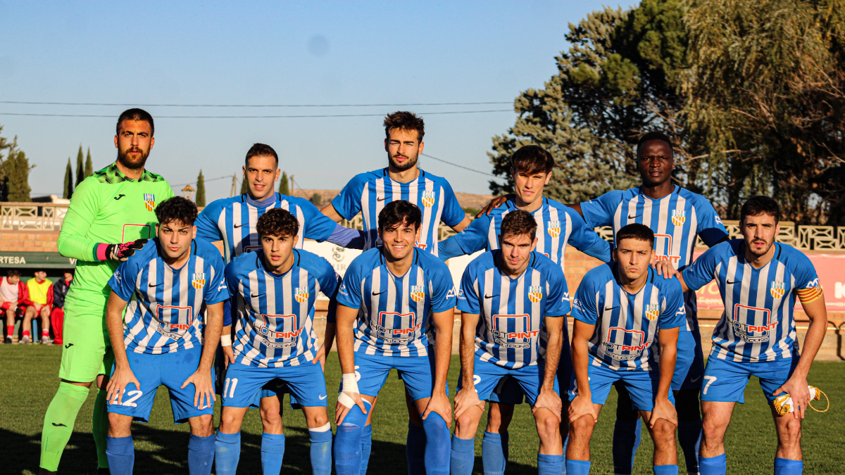 Formació de l’Artesa de Lleida en un partit recent.