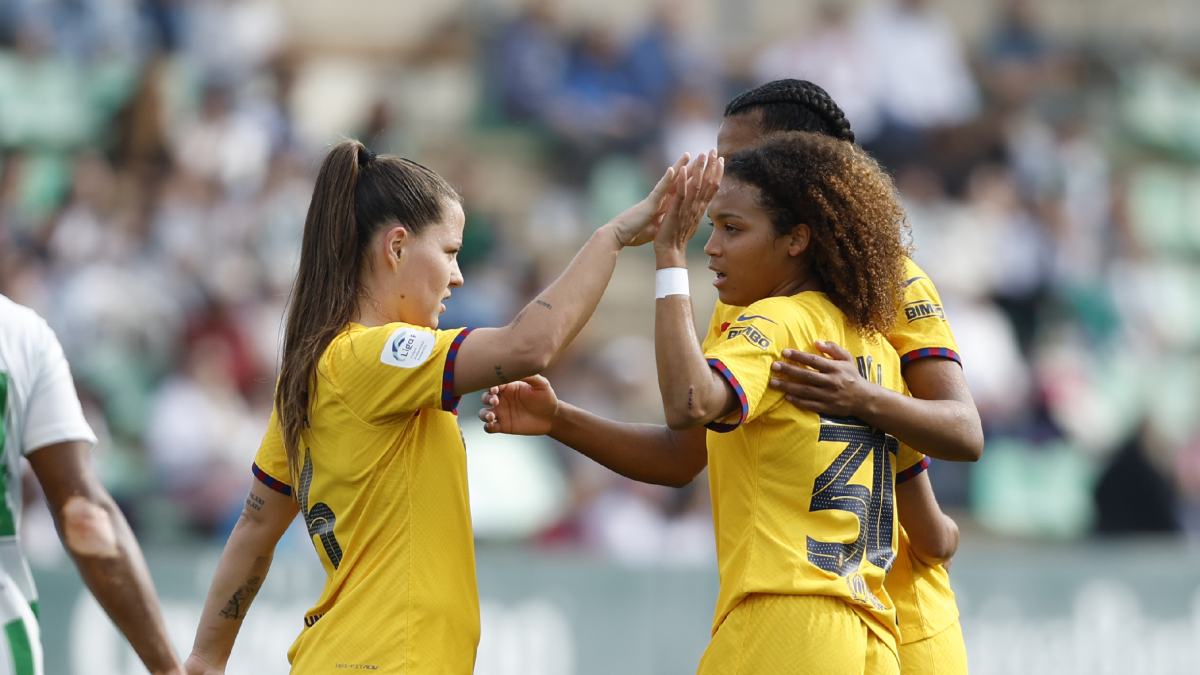 Jugadoras del Barcelona celebran uno de sus goles. - FC BARCELONA