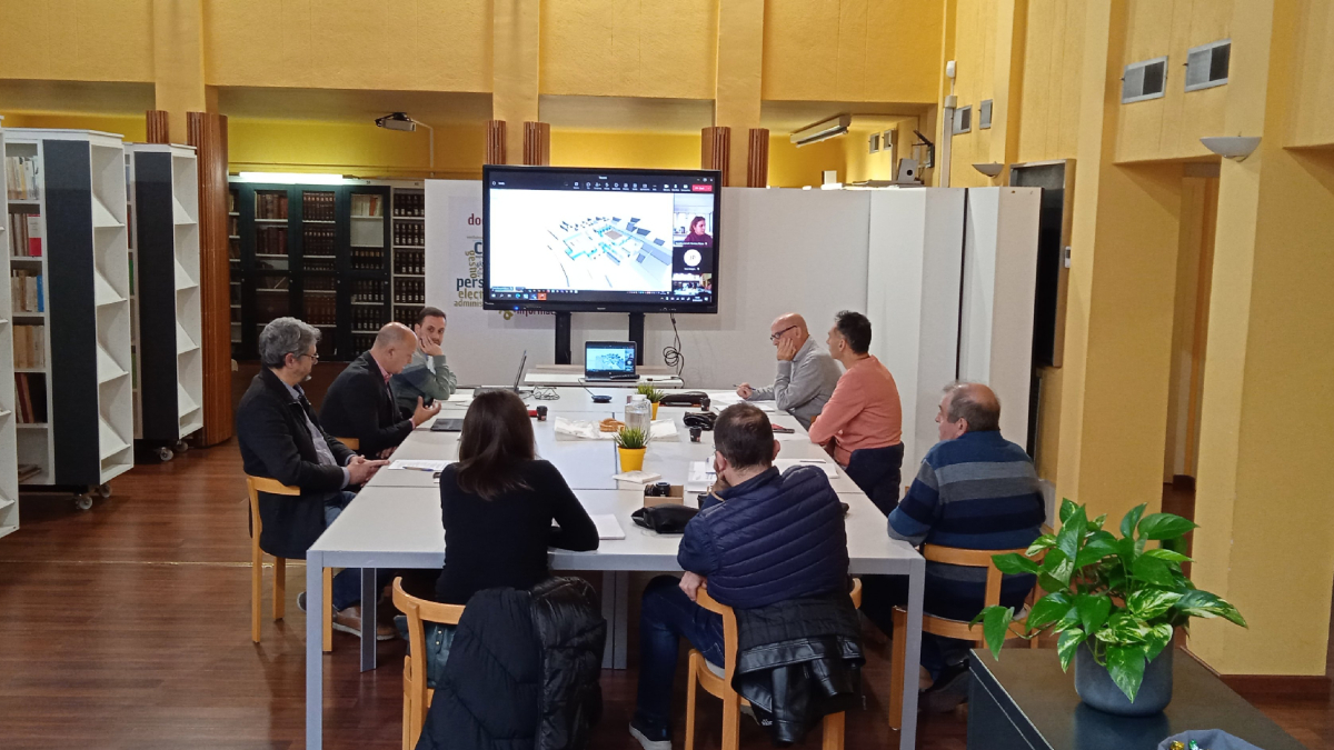 Reunión ayer en el Arxiu Comarcal del Urgell, en Tàrrega. - ARXIU COMARCAL DEL URGELL