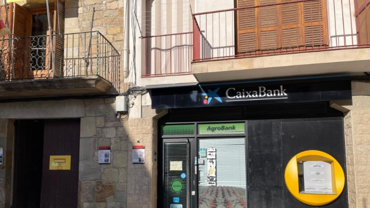Camarasa és un dels municipis que només compten amb els serveis bancaris de CaixaBank. - CAIXABANK