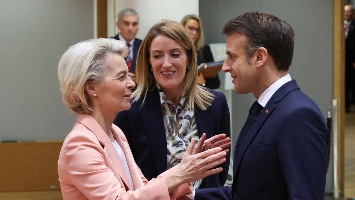 El presidente francés, Emmanuel Macron, se ha reunido este jueves con la presidenta de la Comisión Europea, Ursula von der Leyen, en una cumbre del Consejo Europeo.