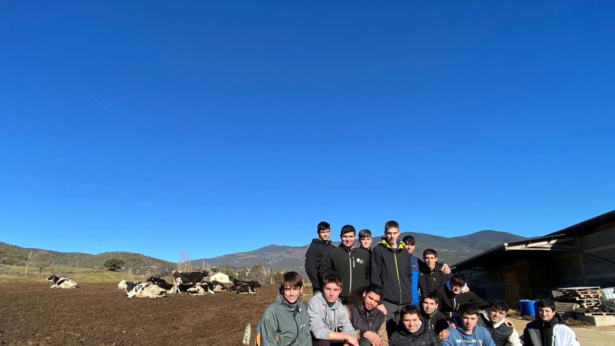 Alumnes del cicle superior de Paisatgisme i Medi Rural. - EAS