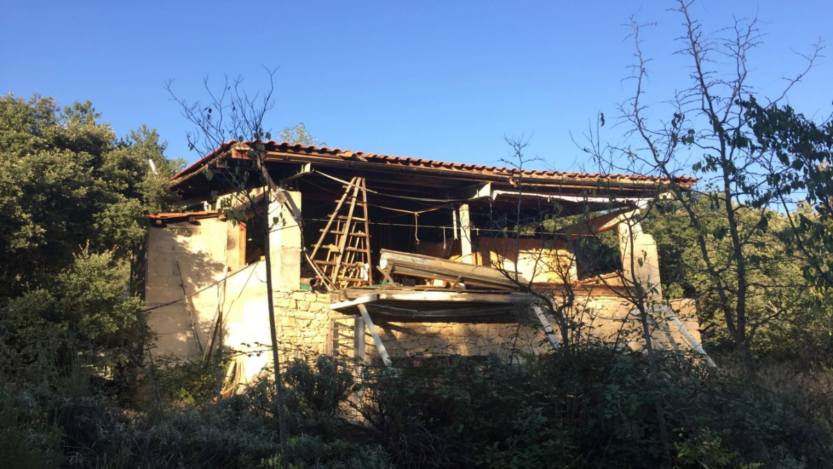 Imatge de l’edifici declarat il·legal de Joan Vàzquez a Sant Esteve de la Sarga captada el 2017.