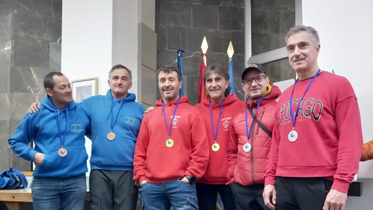 Els sicoristes Óscar Juanes i Rafa Herrera, al centre.