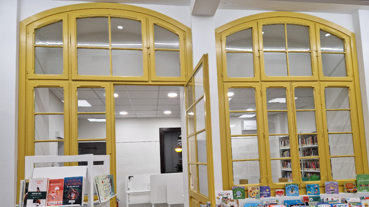 L’edifici va ser durant la República l’escola municipal, de la qual es conserven els finestrals. - AJUNTAMENT D’ALBESA