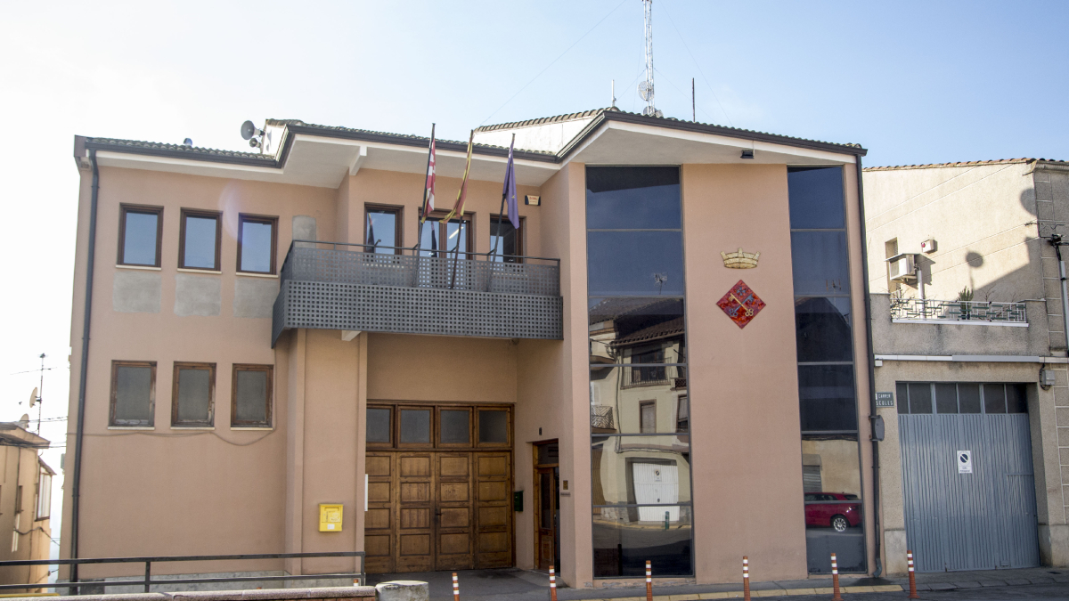 Imagen de archivo del ayuntamiento de La Portella. - JORDI ECHEVARRIA