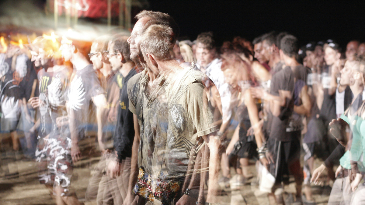 El tusi té efectes de distorsió de la realitat i dissociatius.