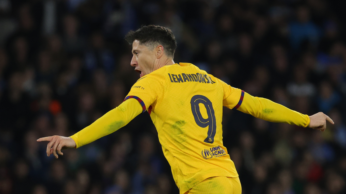Lewandowski celebra el gol que va marcar i que donava avantatge al Barça. - EFE