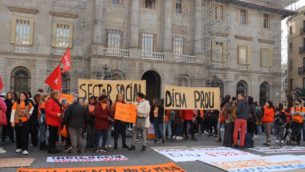 Reclamaron la equiparación con los trabajadores públicos. - ACN