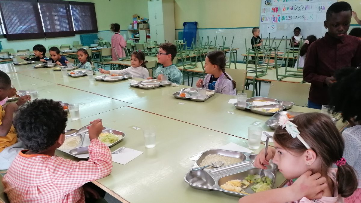 Alumnes al menjador escolar d’un col·legi de Lleida. - S.E.