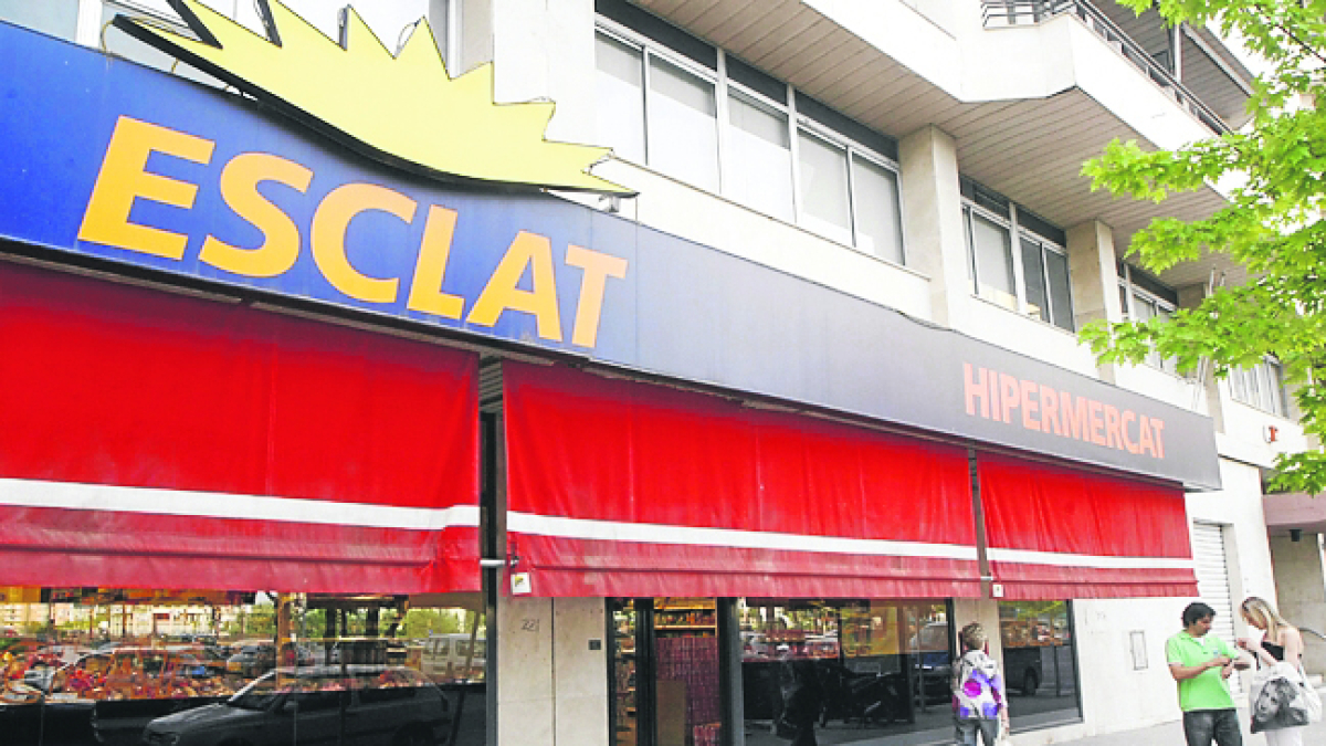 Bon Preu és propietari dels establiments Esclat.