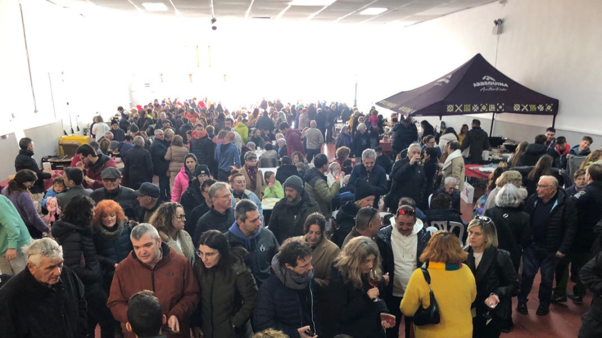 El vermut popular de Arbeca se trasladó al Centre Cultural. - A.A.