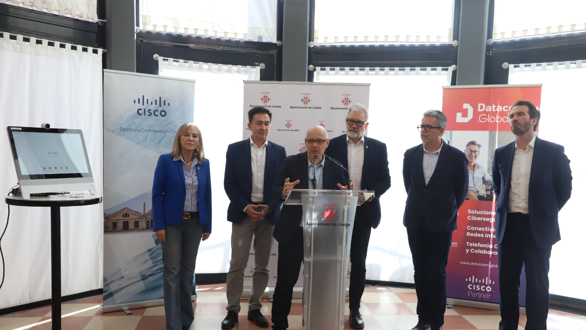 La presentació del programa d’innovació tecnològica, ahir al Centre Sènior de Santa Teresina. - MAGDALENA ALTISENT