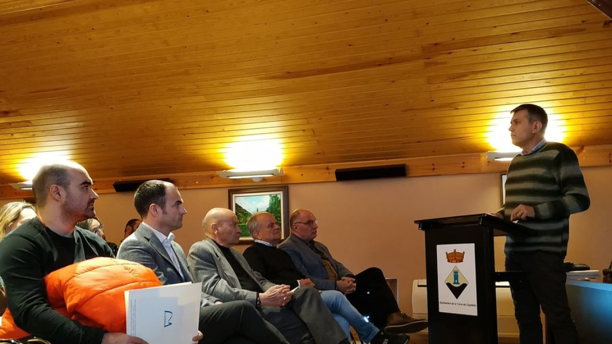 Una charla arrojó luz sobre las excavaciones en estas fosas. - GENERALITAT