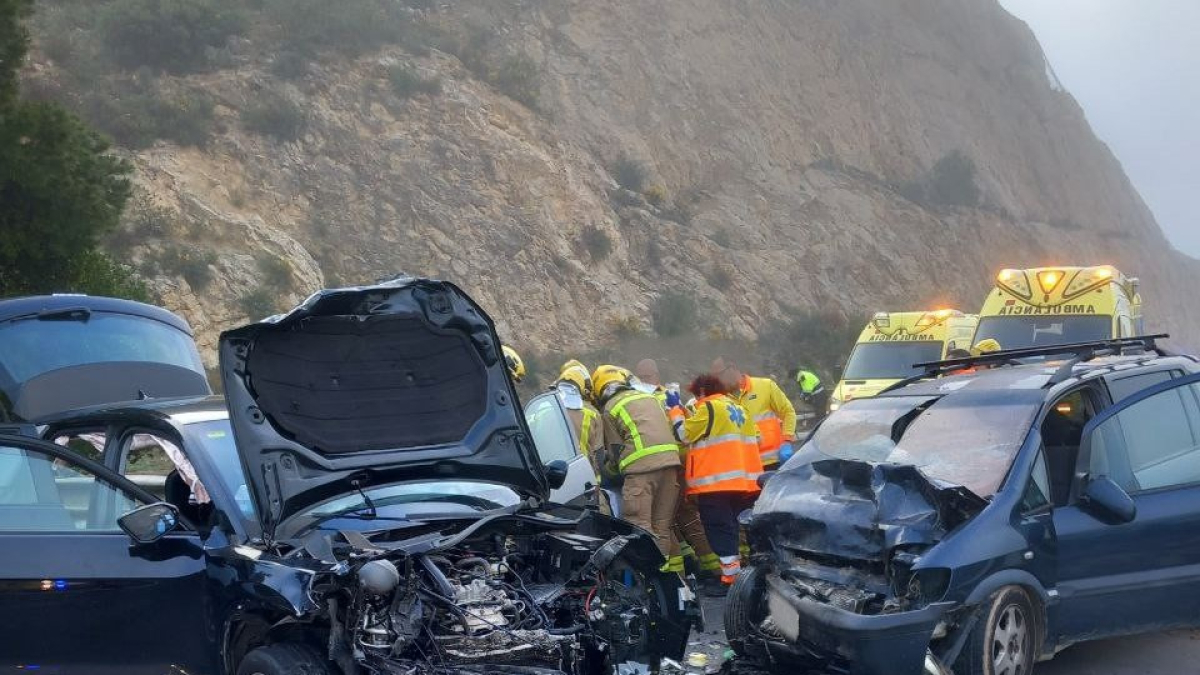 Una colisión frontal provoca 3 heridos en la C-12 en Vinebre (Tarragona)