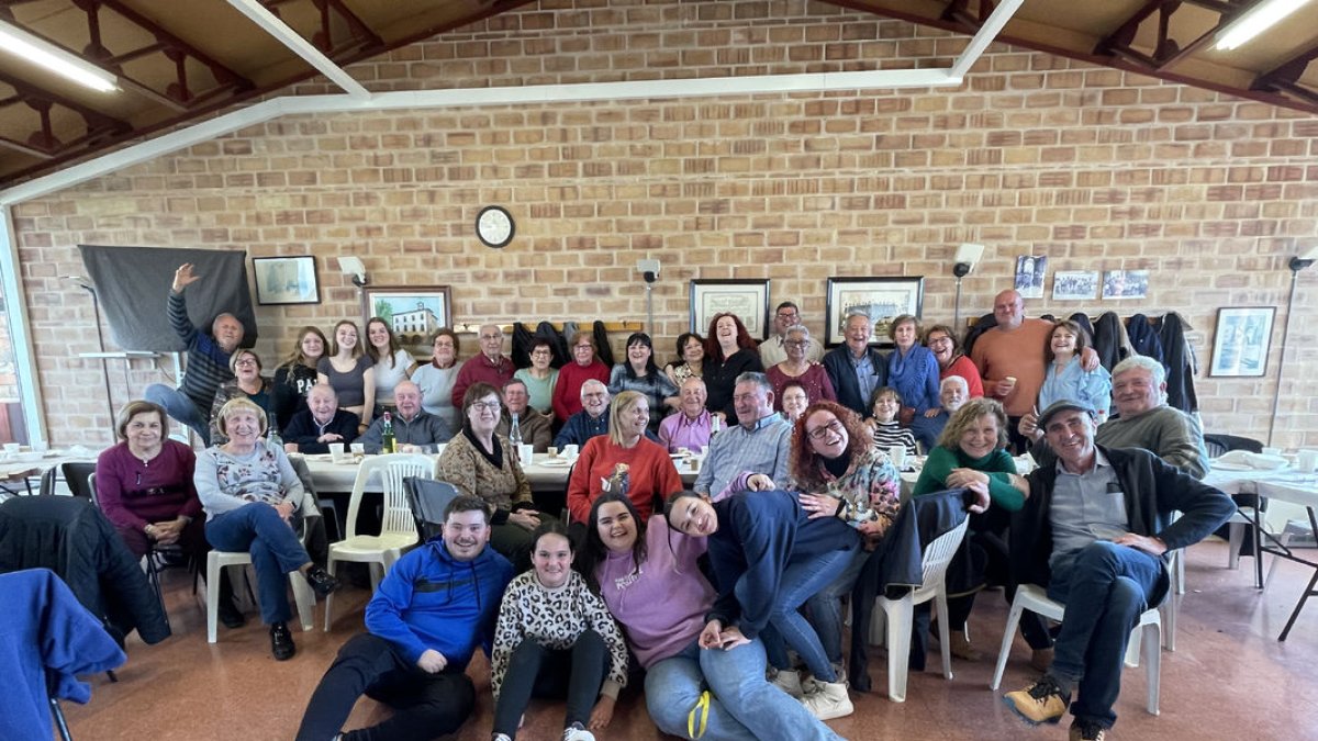 Calçotada feminista a la partida de Butsènit de Lleida - AV PARTIDA DE BUTSÈNIT