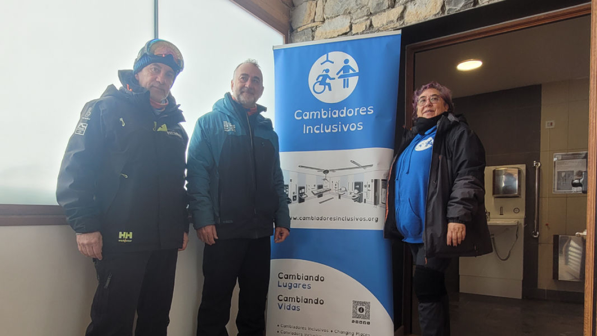 La inauguració del nou canviador inclusiu de Boí Taüll. - ROC ROI