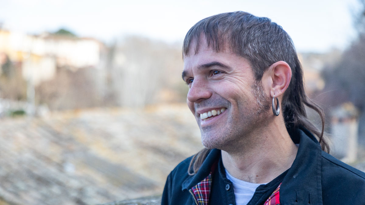 El cantautor del Alt Penedès Cesk Freixas actuará en Almacelles.