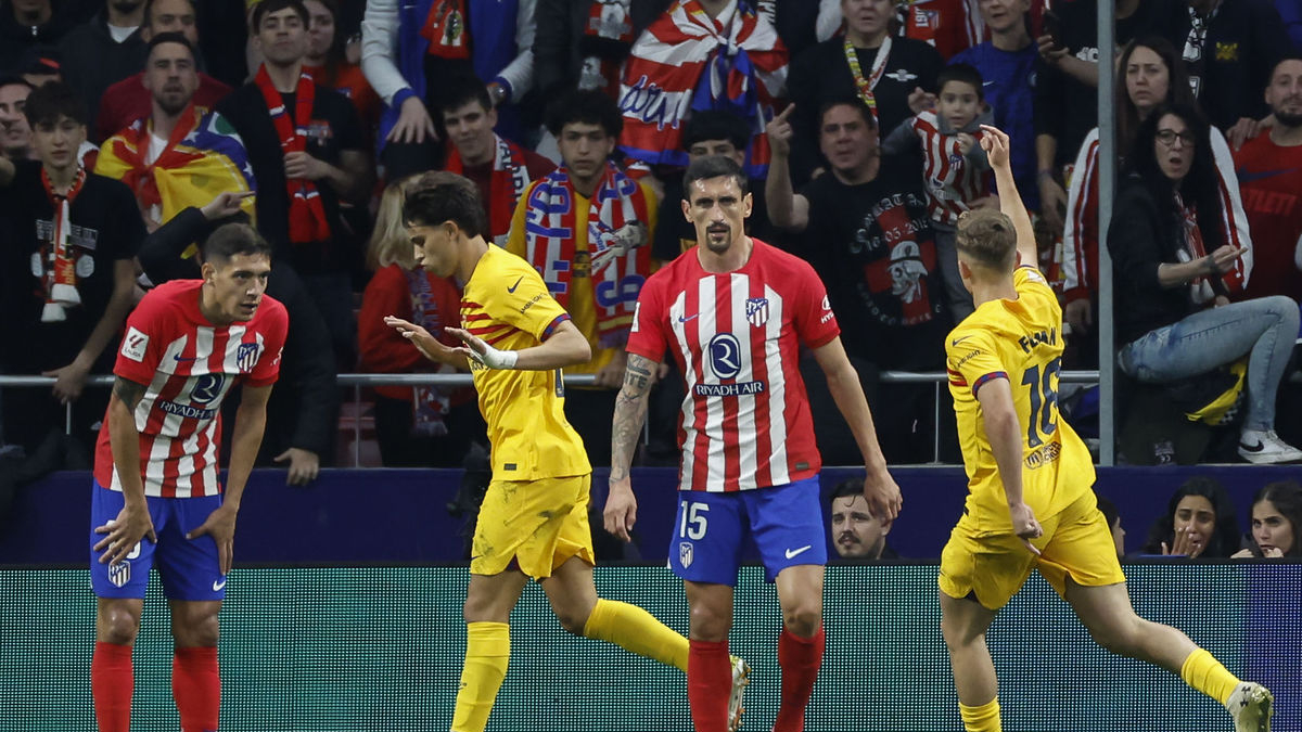 Joao Félix evita celebrar amb efusivitat el seu gol al camp de l’Atlètic de Madrid, club al qual encara pertany. - EFE/JUANJO MARTÍN